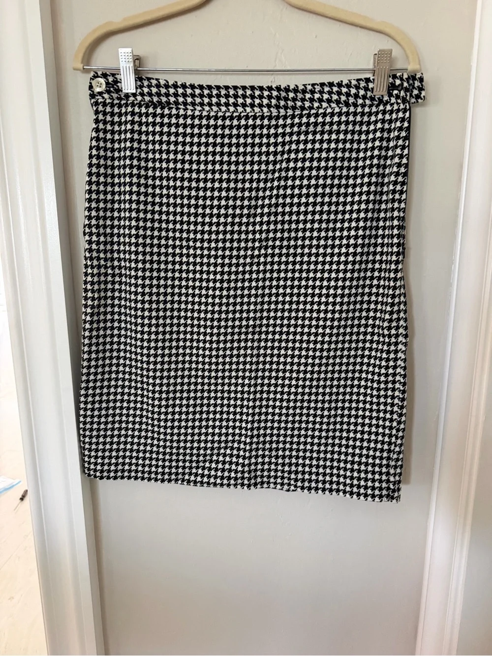 Ralph Lauren Black and White Houndstooth Pencil Skirt